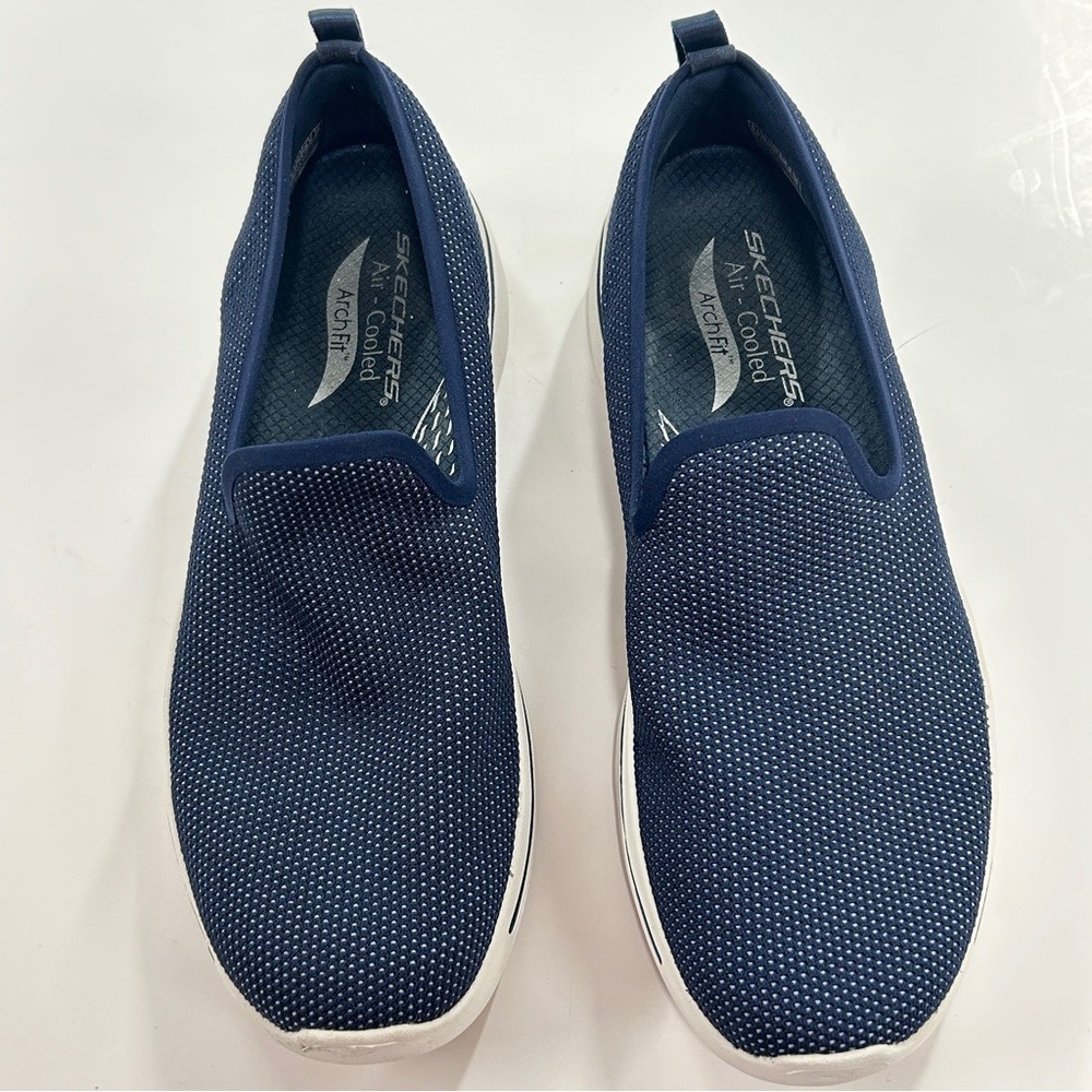 Skechers Arch Fit Air-Cooled Navy Slip-On Walking Shoes Women's 9.5 Comfort
